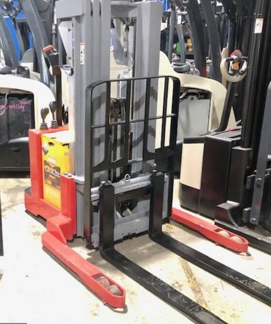 Forklift rental in warehouse