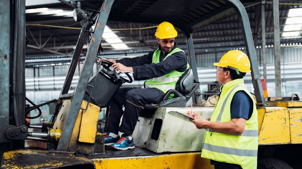 How to Choose the Right Forklift Battery